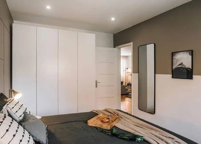 Soum - 2 Bedrooms In Alvalade Apartment Lisbon