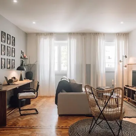 Soum - 2 Bedrooms In Alvalade Apartman Lisboa
