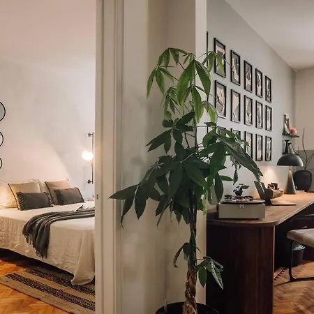 Apartman Soum - 2 Bedrooms In Alvalade *
